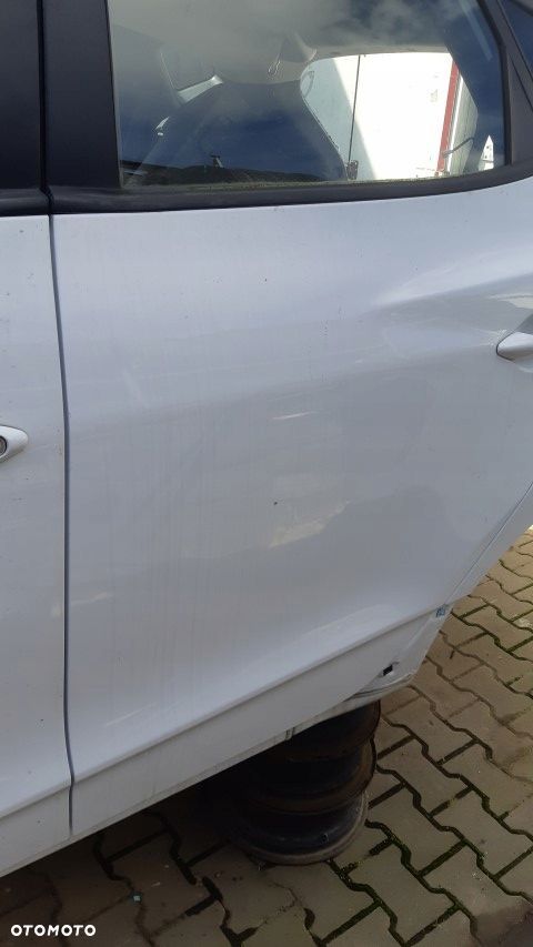 Hyundai IX35 Drzwi lewy tył PKW białe - 1