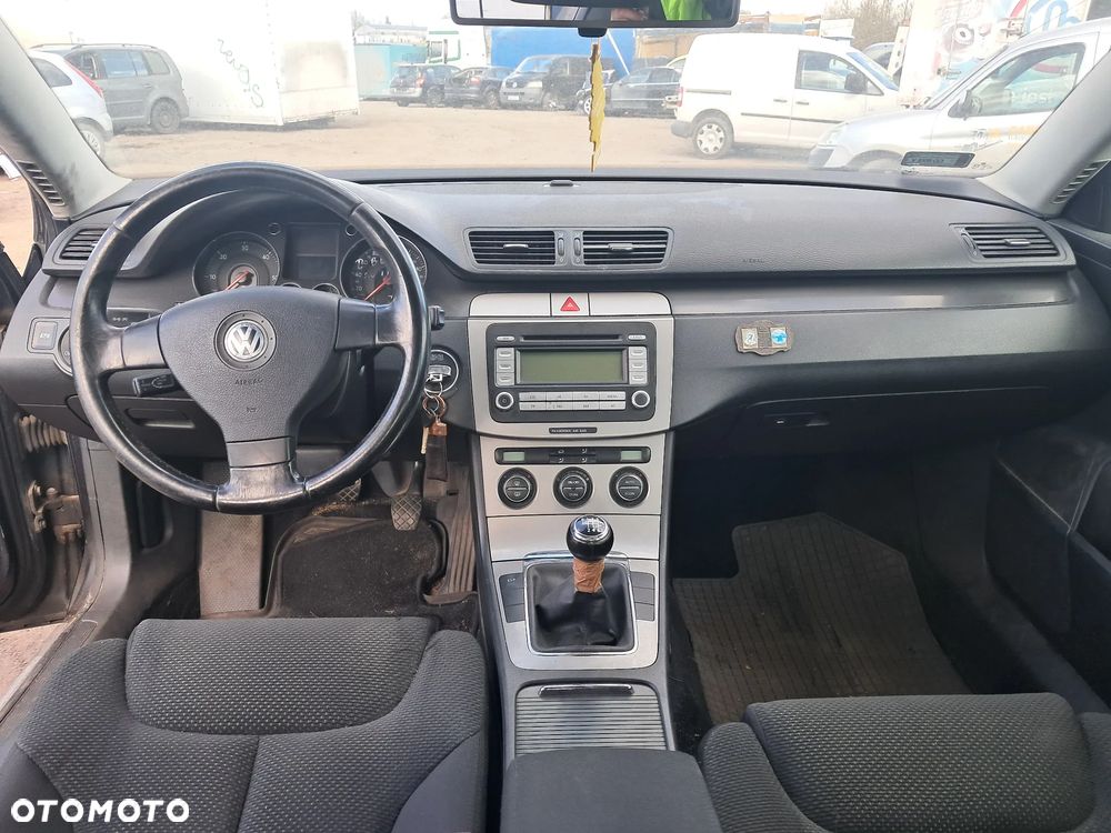 DAWCA CZĘŚCI VW PASSAT B6 SEDAN 2006 2.0 TDI140 KM BKP KL LC5F - 15