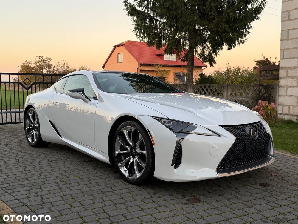 Lexus LC - 1