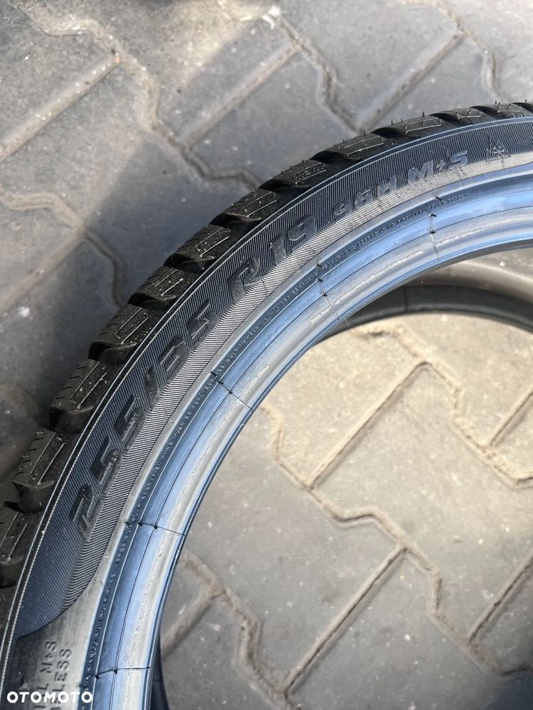Opony zimowe RSC  255/35R19 225/40R19 Pirelli Sottozero 3 RSC - 9