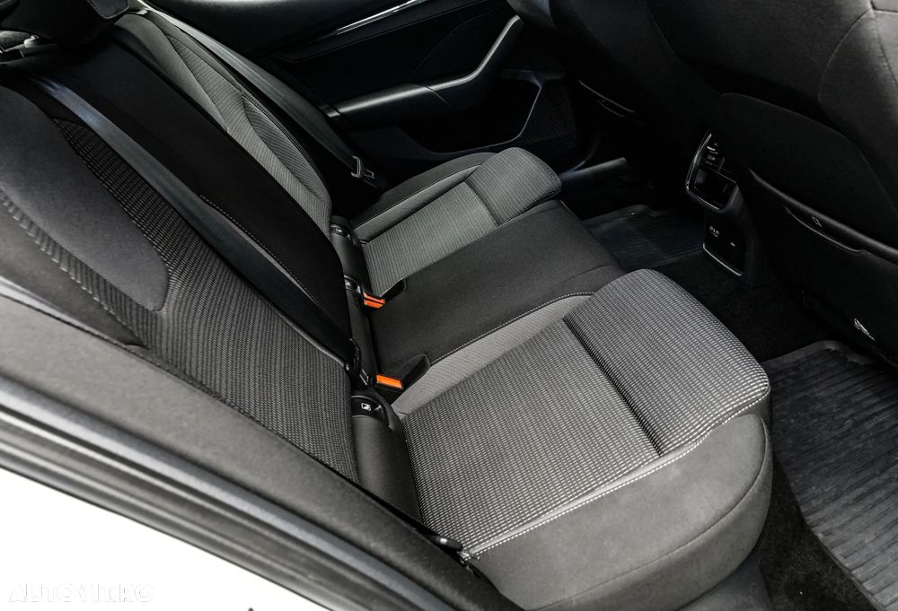 Skoda Octavia 2.0 TDI DSG Style - 16