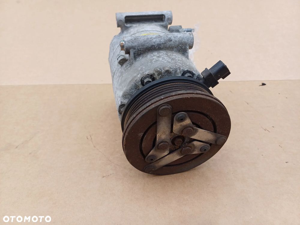 Sprężarka klimatyzacji kompresor Focus mk3 1.6 Ecoboost AV61-19D629-CB - 3
