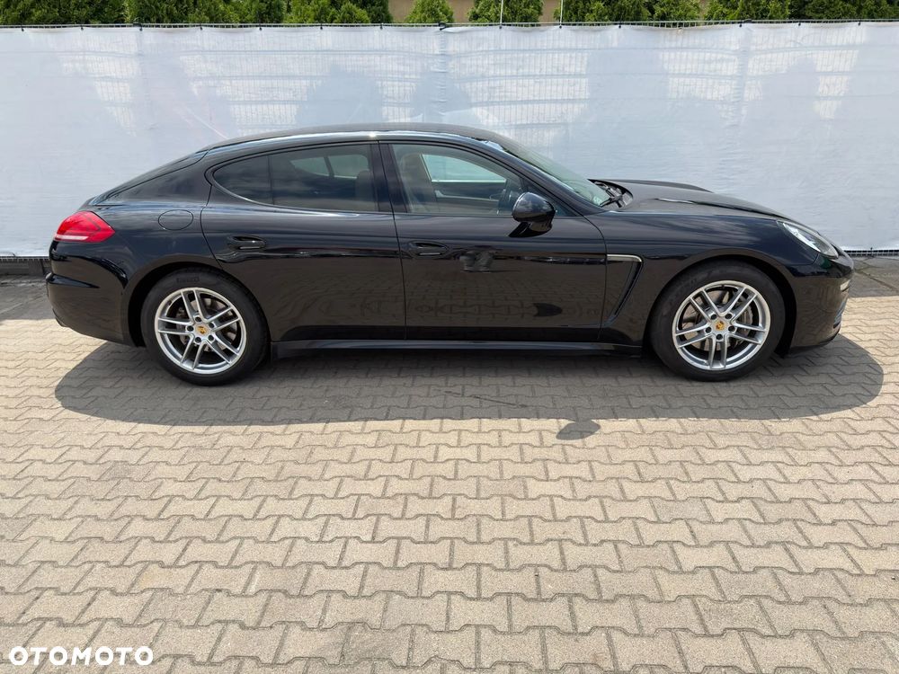 Porsche Panamera 4 - 9