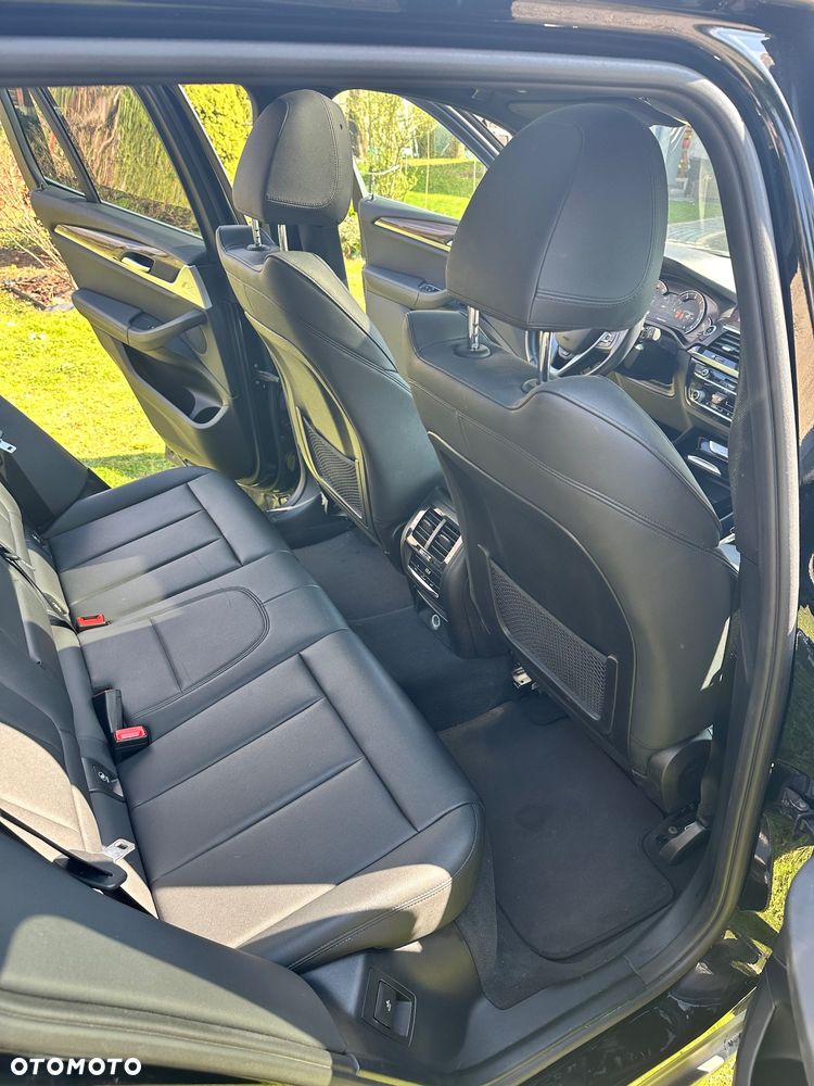 BMW X3 xDrive30i Luxury Line - 10