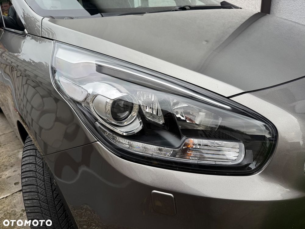 Kia Carens 1.7 CRDi Edition 7 - 22