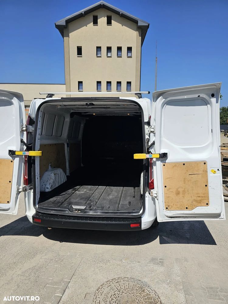Ford Transit Custom - 8