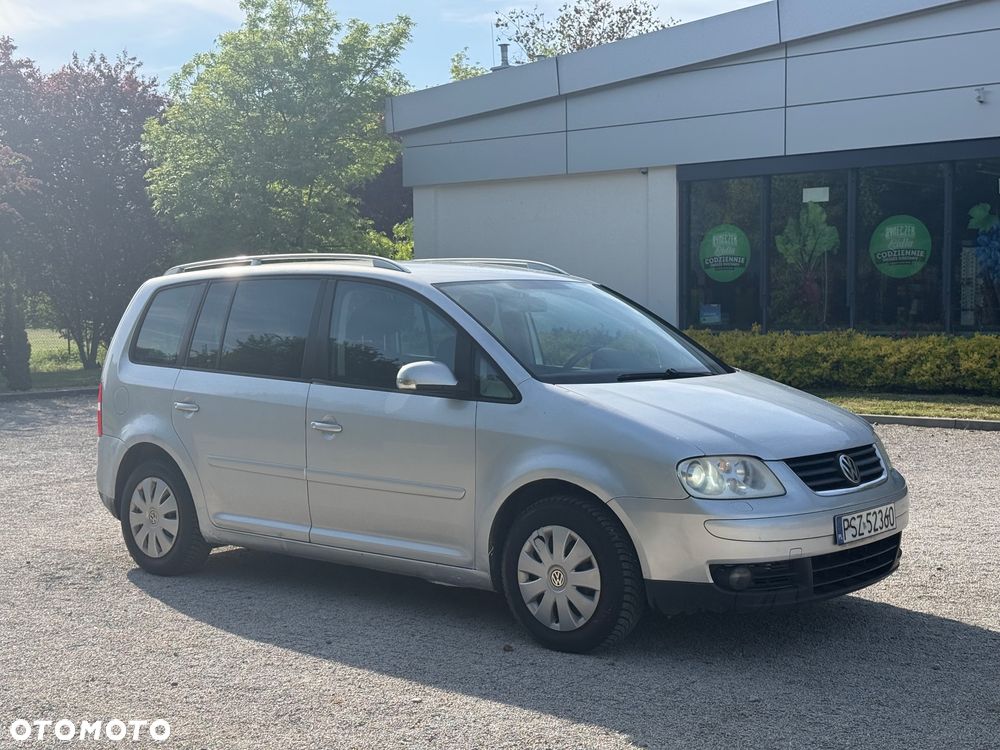 Volkswagen Touran 2.0 TDI Highline - 3