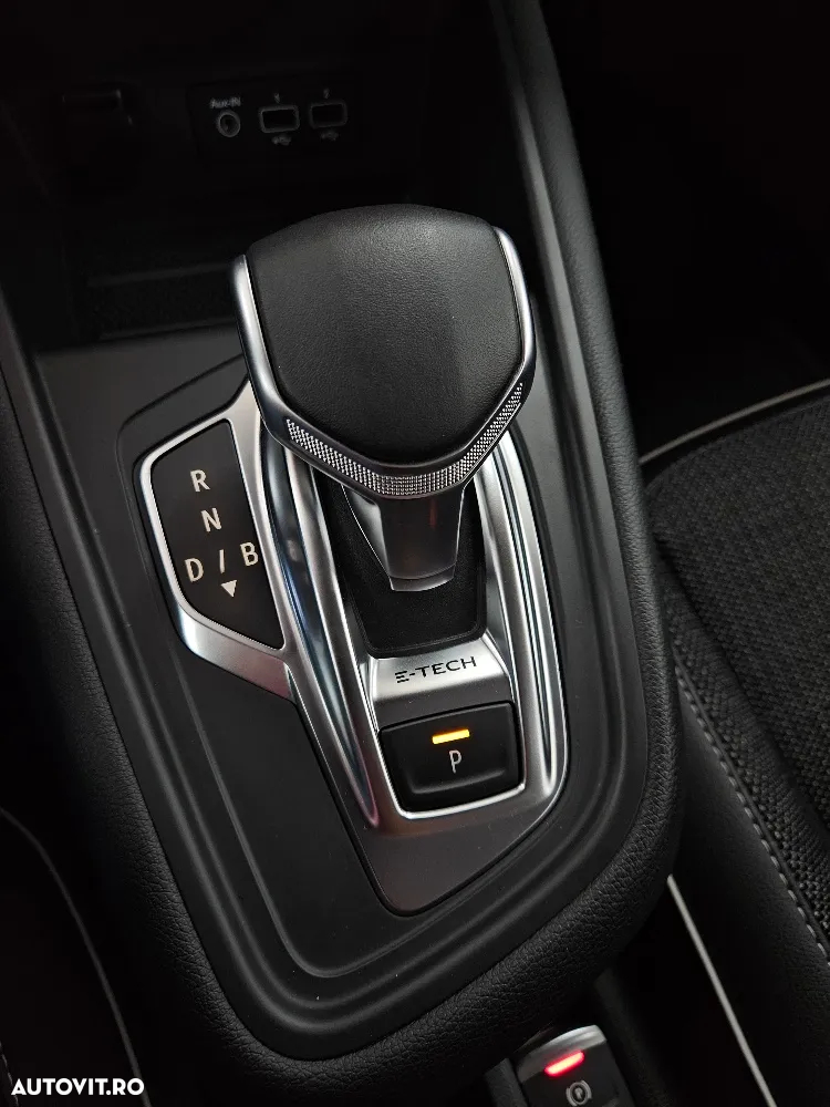 Renault Captur E-Tech Plug-In-Hybrid Intens - 24