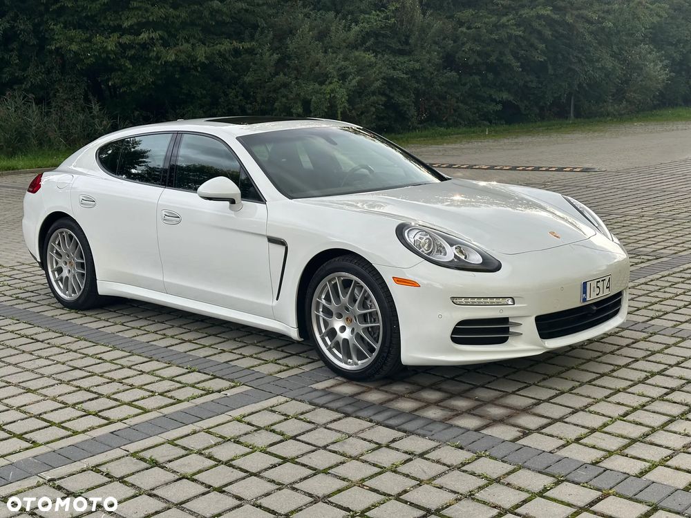 Porsche Panamera 4 Edition - 8