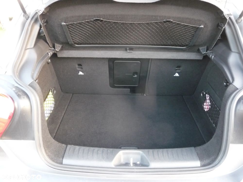 Mercedes-Benz Klasa A 180 BlueEfficiency Edition - 16