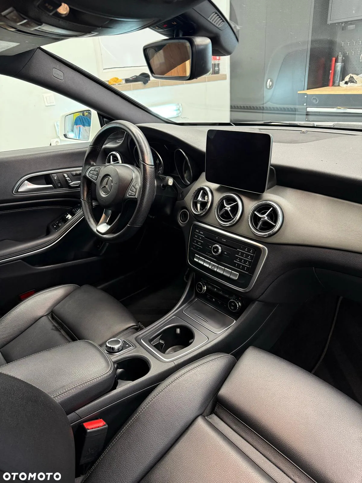 Mercedes-Benz CLA 250 4Matic 7G-DCT Urban - 9