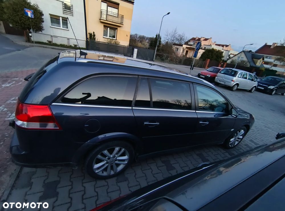 Mercedes-Benz GLA 200 (CDI) d 7G-DCT - 2