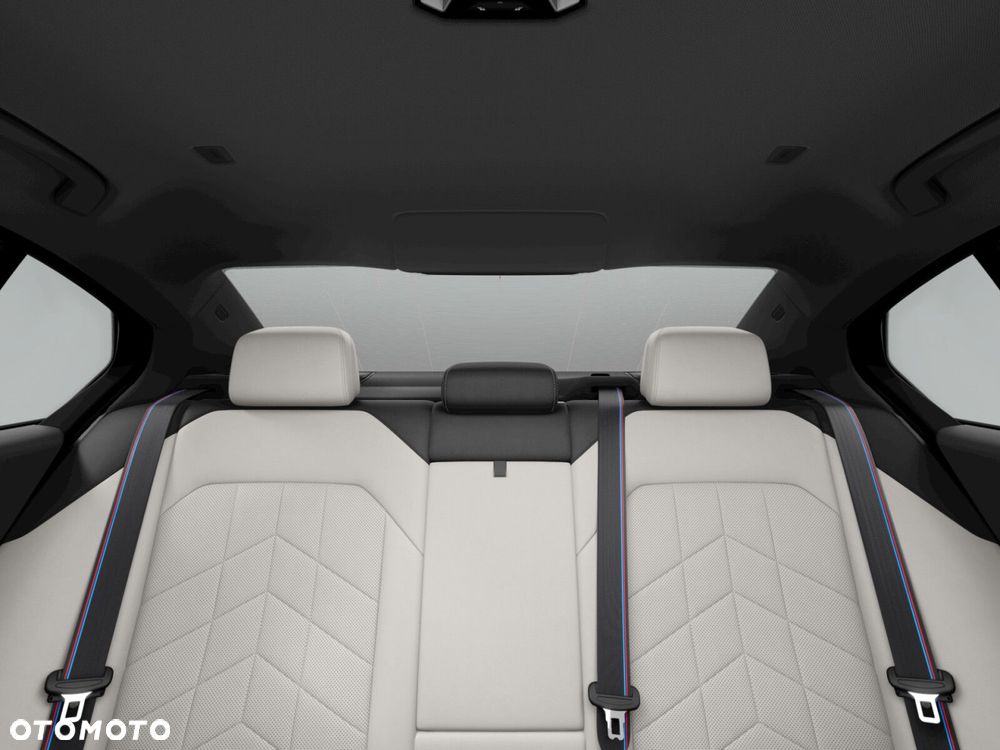 BMW Seria 5 550e xDrive PHEV M Sport - 7