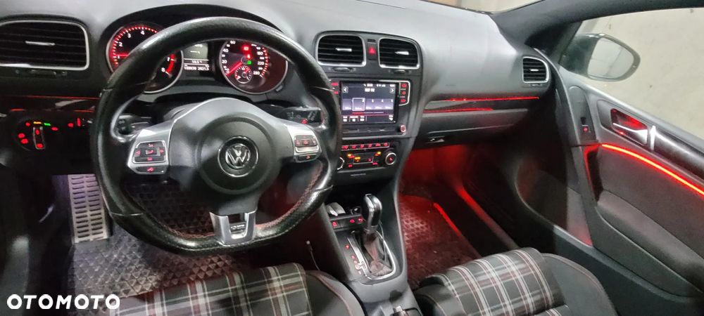 Volkswagen Golf 2.0 TSI GTI DSG - 12
