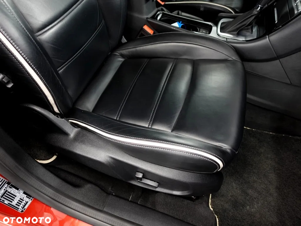 Ford Mondeo - 12