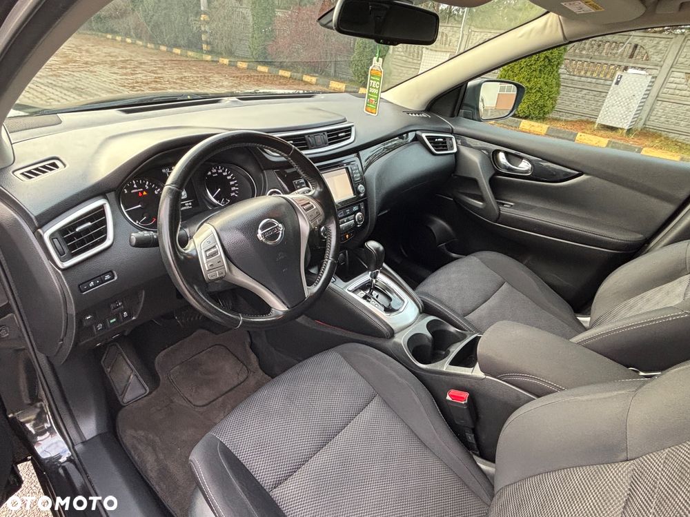 Nissan Qashqai 1.2 DIG-T Xtronic TEKNA+ - 26