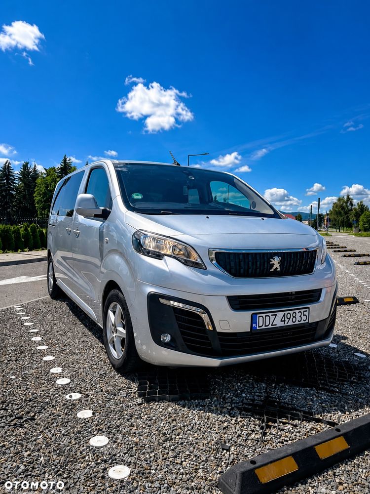 Peugeot Traveller - 1