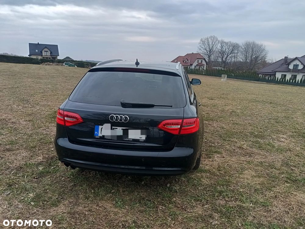 Audi A4 Avant 2.0 TDI Quattro S tronic - 9