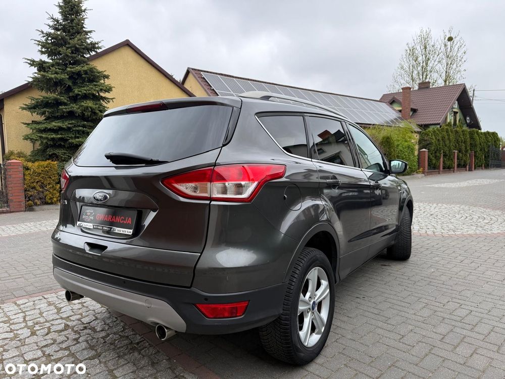 Ford Kuga - 10