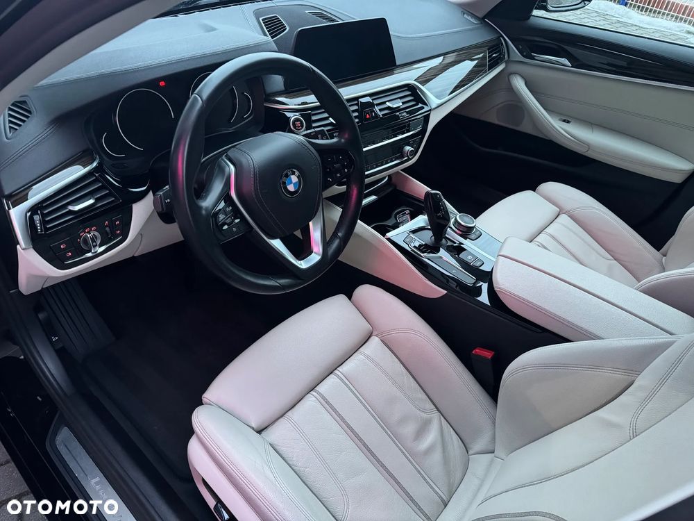 BMW Seria 5 520d Luxury Line - 7