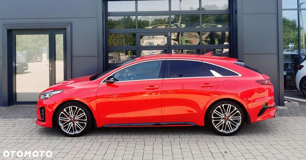 Kia ProCeed 1.6 T-GDI GT DCT - 17