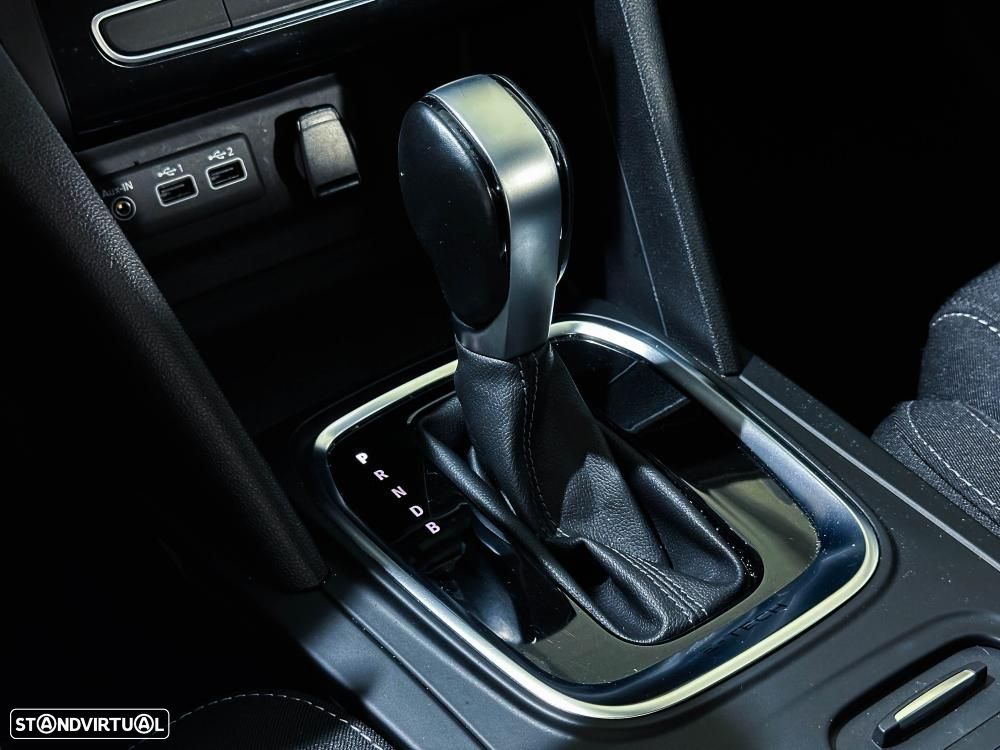 Renault Mégane 1.6 Plug-In R.S. Line - 46