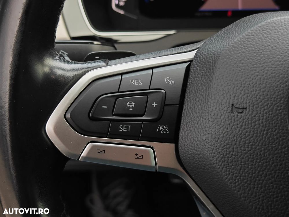 Volkswagen Passat 2.0 TDI SCR DSG Elegance - 22