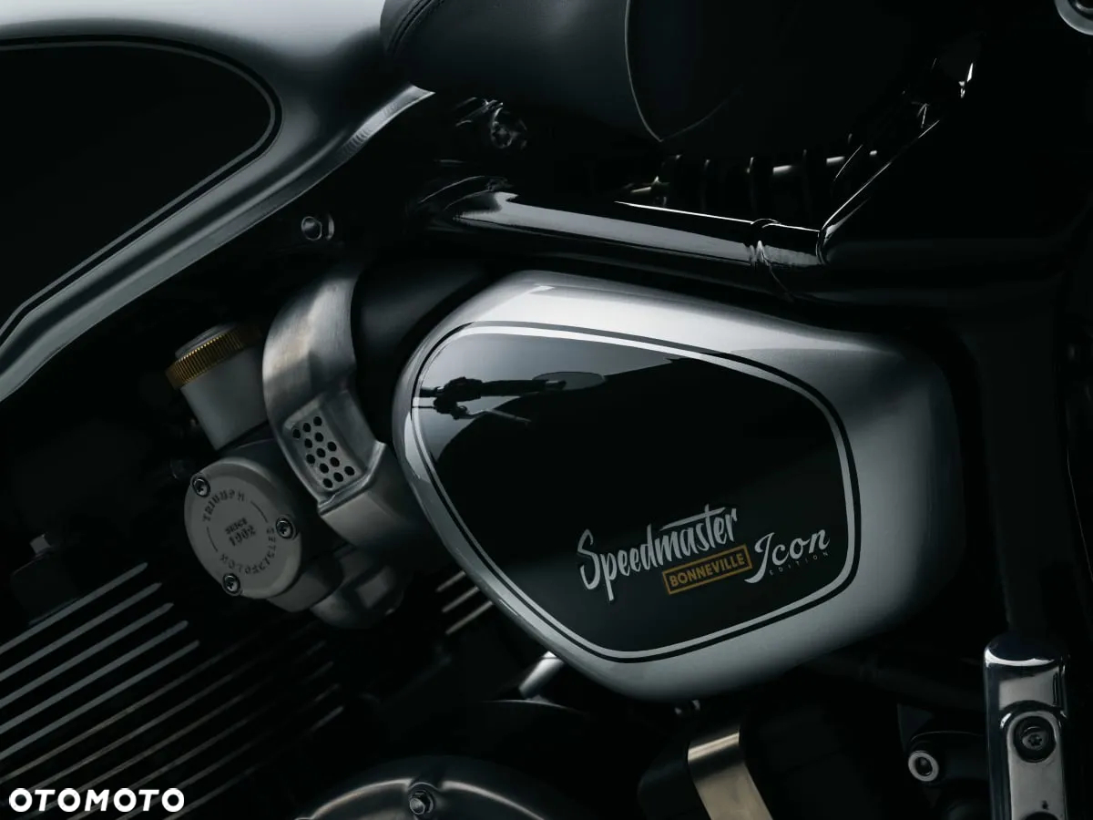 Triumph Speedmaster - 6