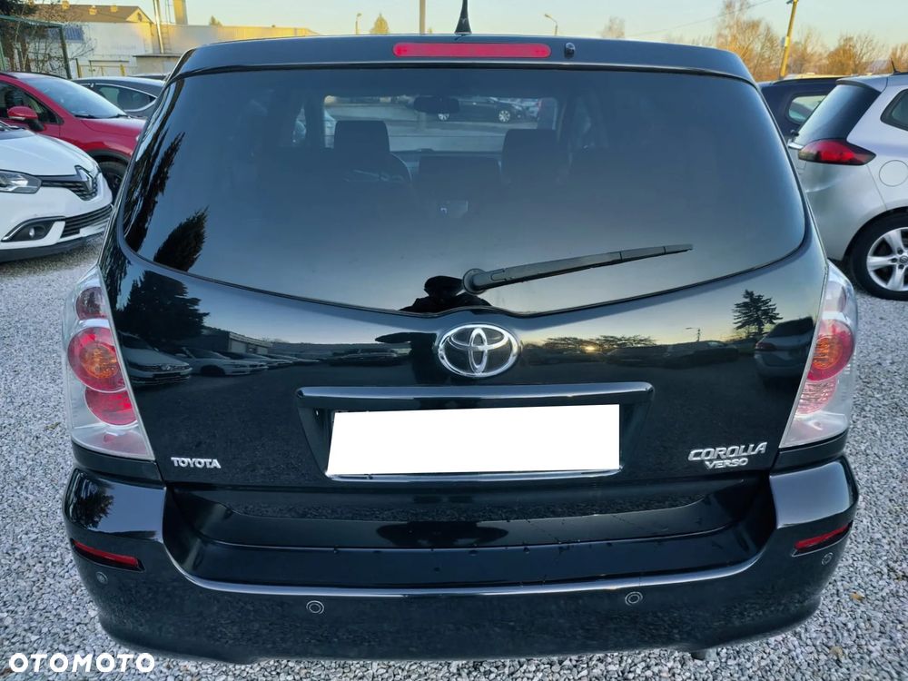 Toyota Corolla Verso - 21