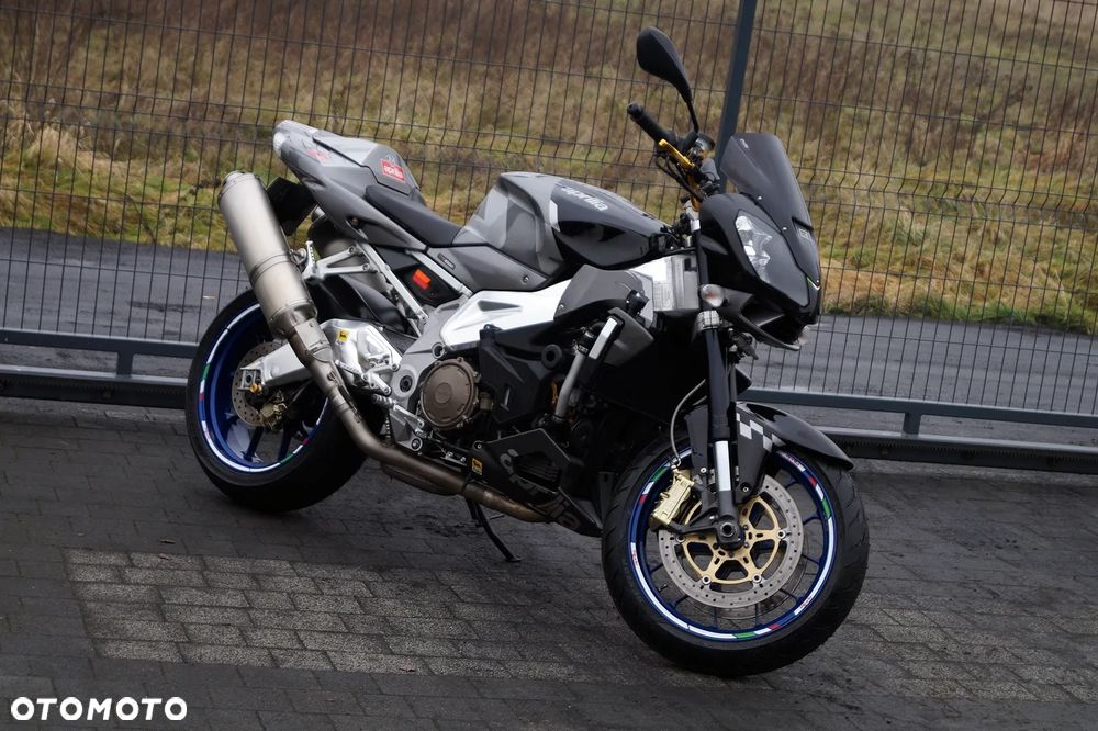 Aprilia Tuono - 1