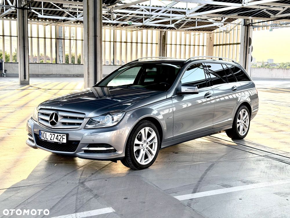 Mercedes-Benz Klasa C 220 CDI DPF BlueEFFICIENCY 7G-TRONIC Avantgarde Edition - 2