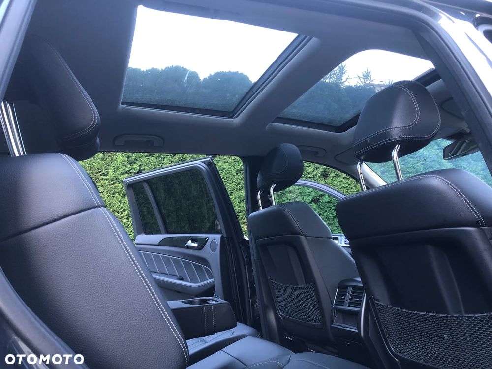 Mercedes-Benz GL 400 4Matic 7G-TRONIC - 28