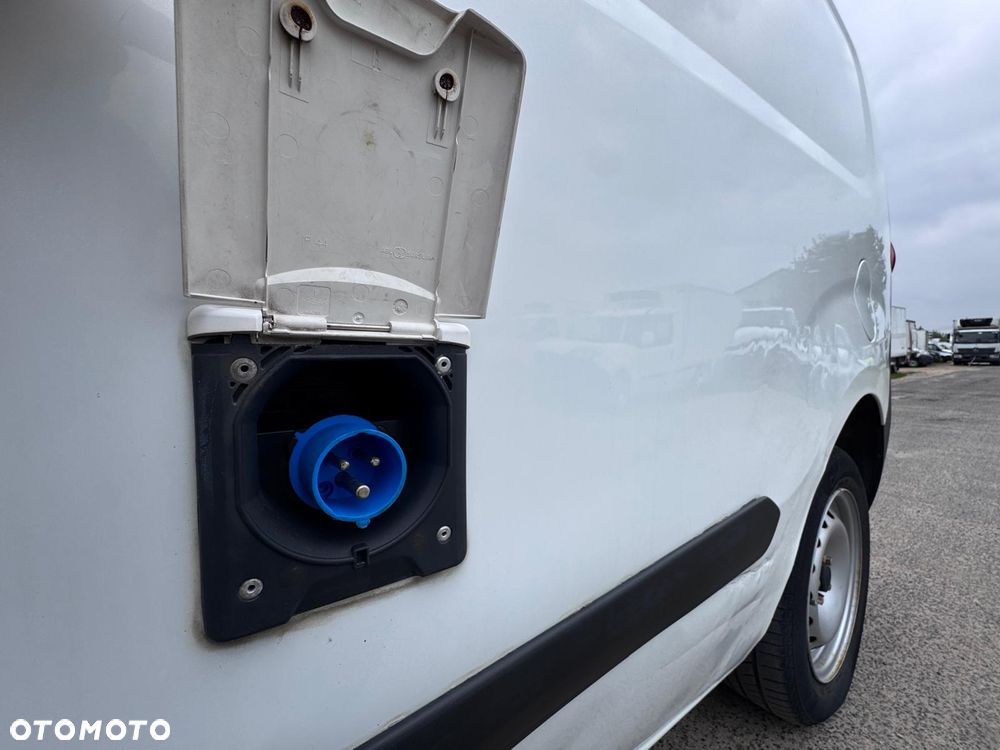 Fiat Doblo 1.3 MultiJet Chłodnia / 230V (146) - 19