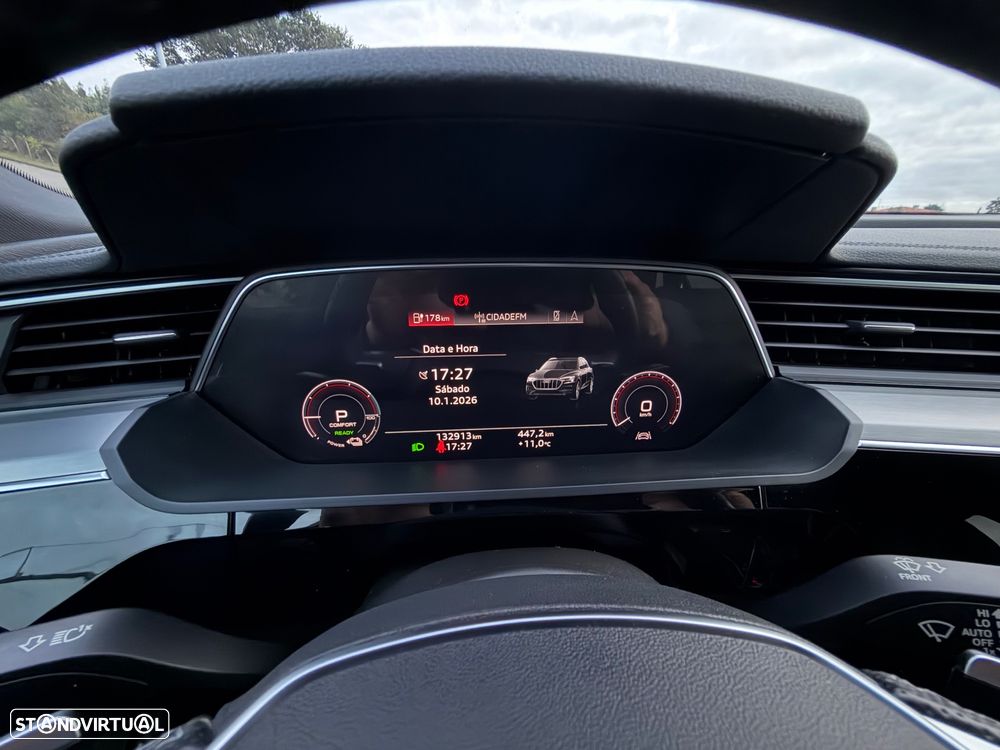 Audi e-tron 55 quattro S line - 31