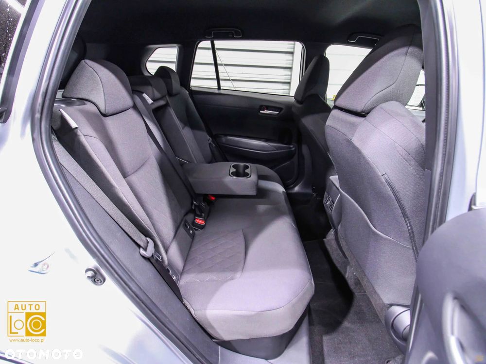 Toyota Corolla Cross - 11