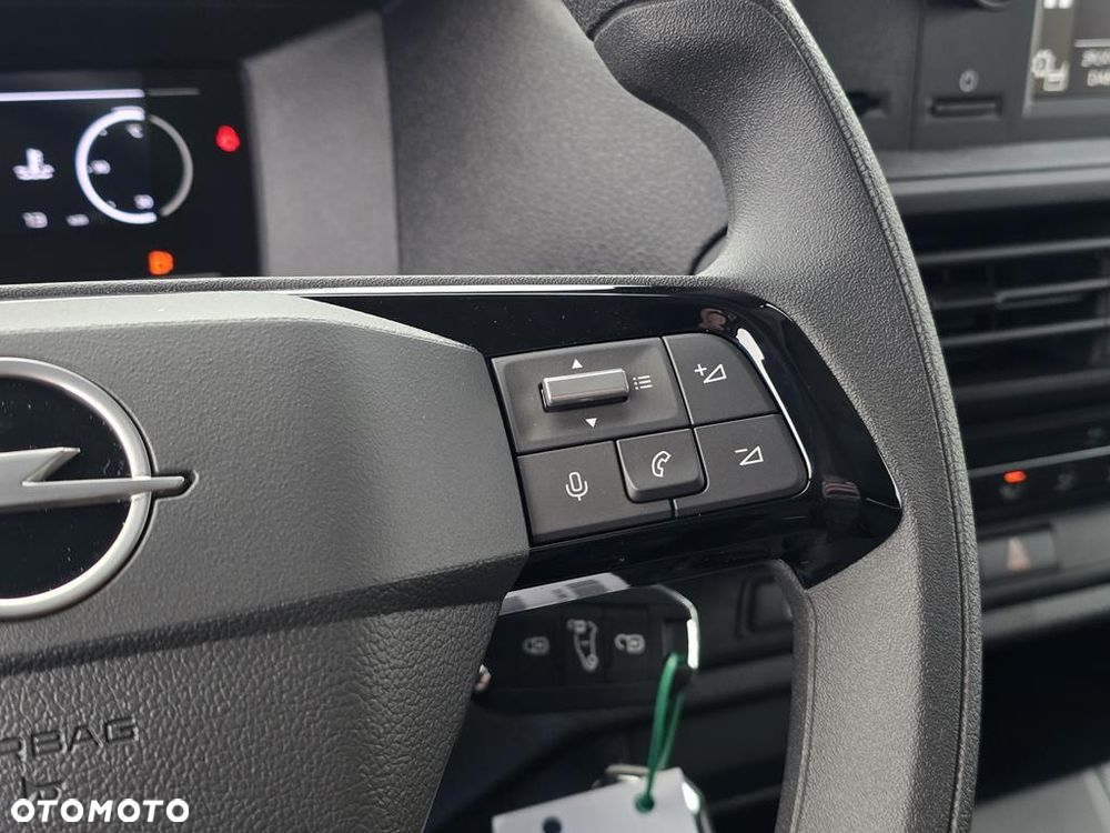 Opel Vivaro - 14