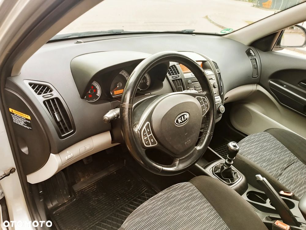 Kia Ceed 1.6 CVVT LX - 13