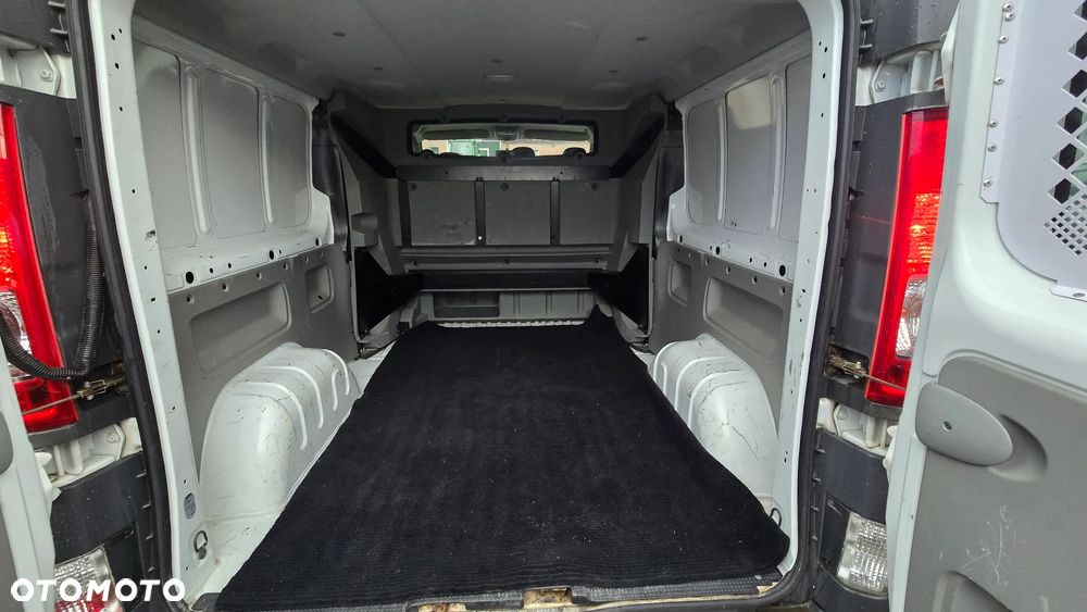 Renault Trafic - 13