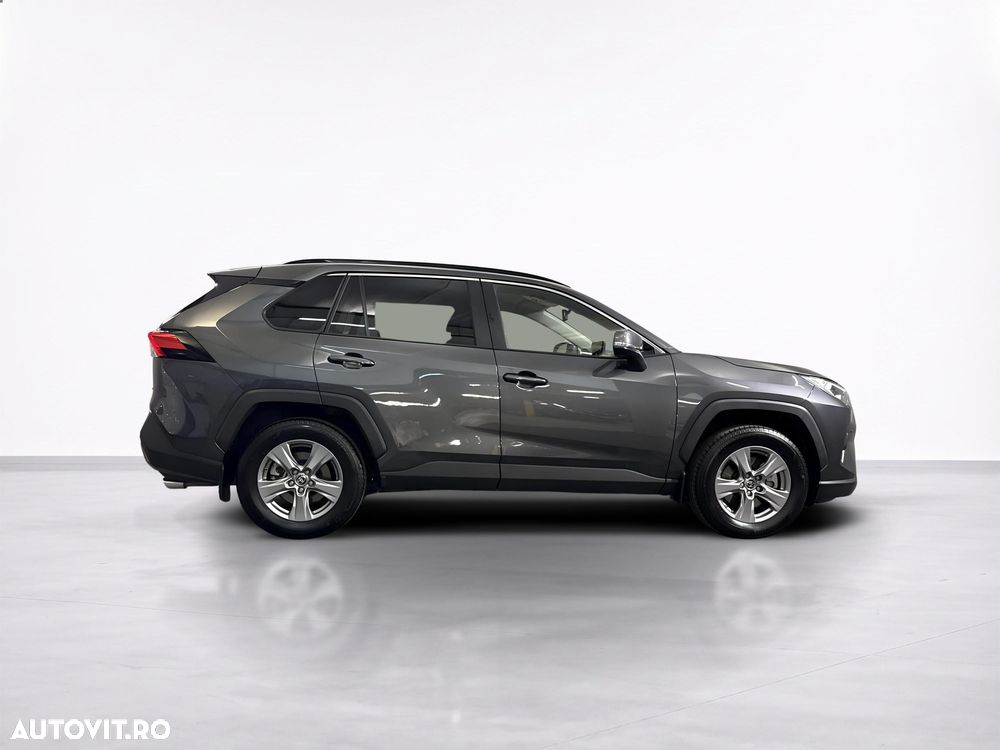 Toyota RAV4 - 7