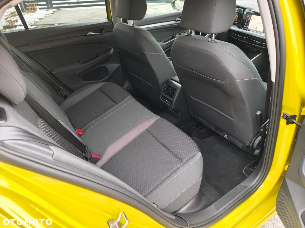 Volkswagen Golf 1.5 eTSI OPF DSG Active - 13