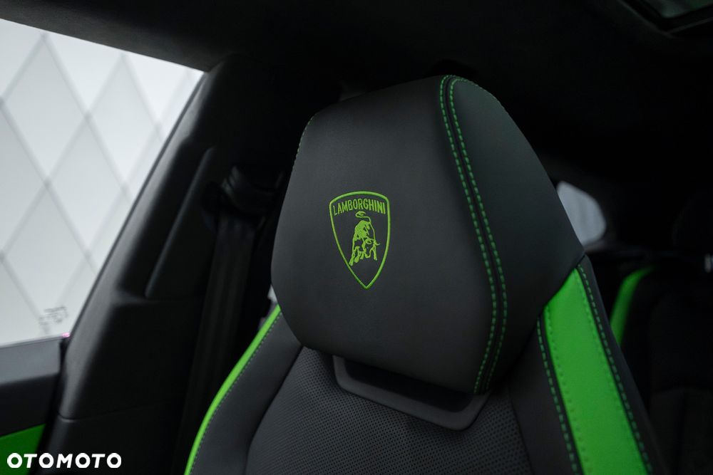 Lamborghini Urus - 27