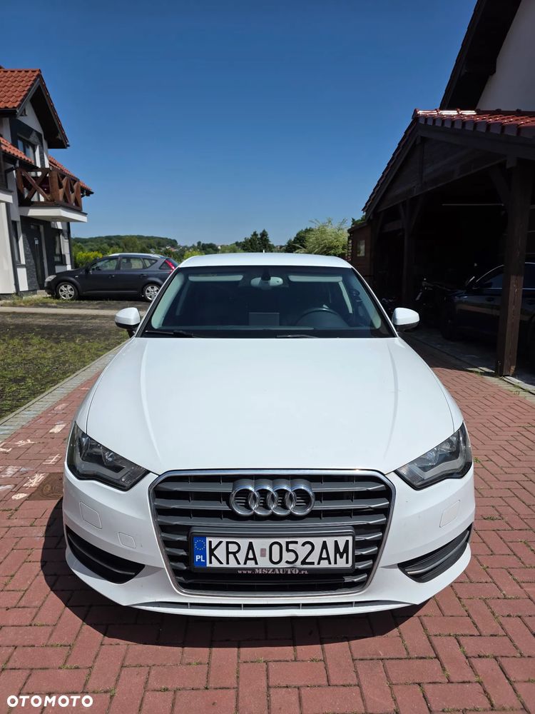 Audi A3 Sportback 1.6 TDI S tronic - 2