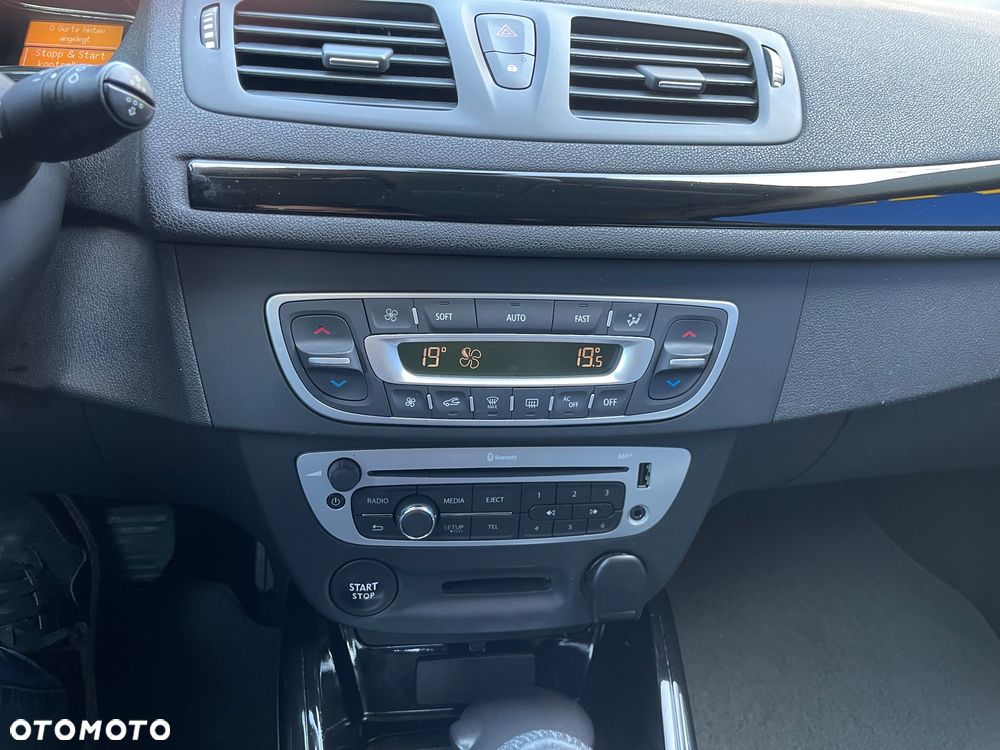 Renault Megane ENERGY TCe 130 BOSE EDITION - 20