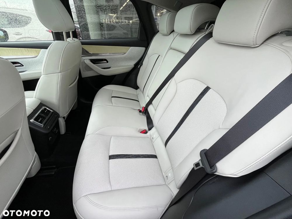 Mazda CX-60 - 10