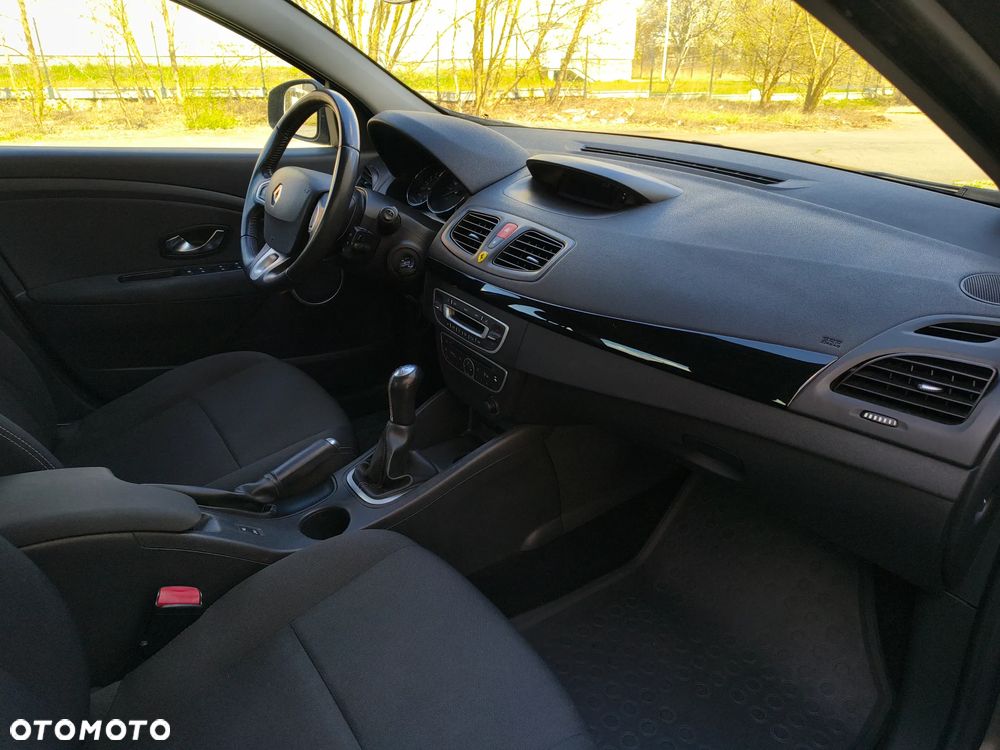 Renault Fluence 1.6 16V Color Edition - 14