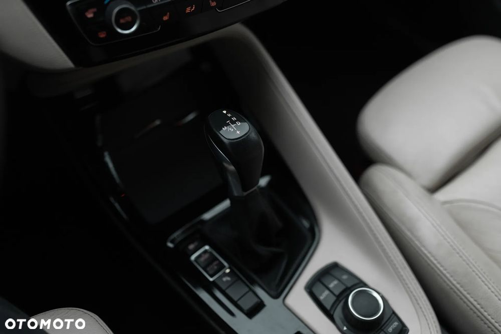 BMW X1 sDrive20i GPF xLine - 18