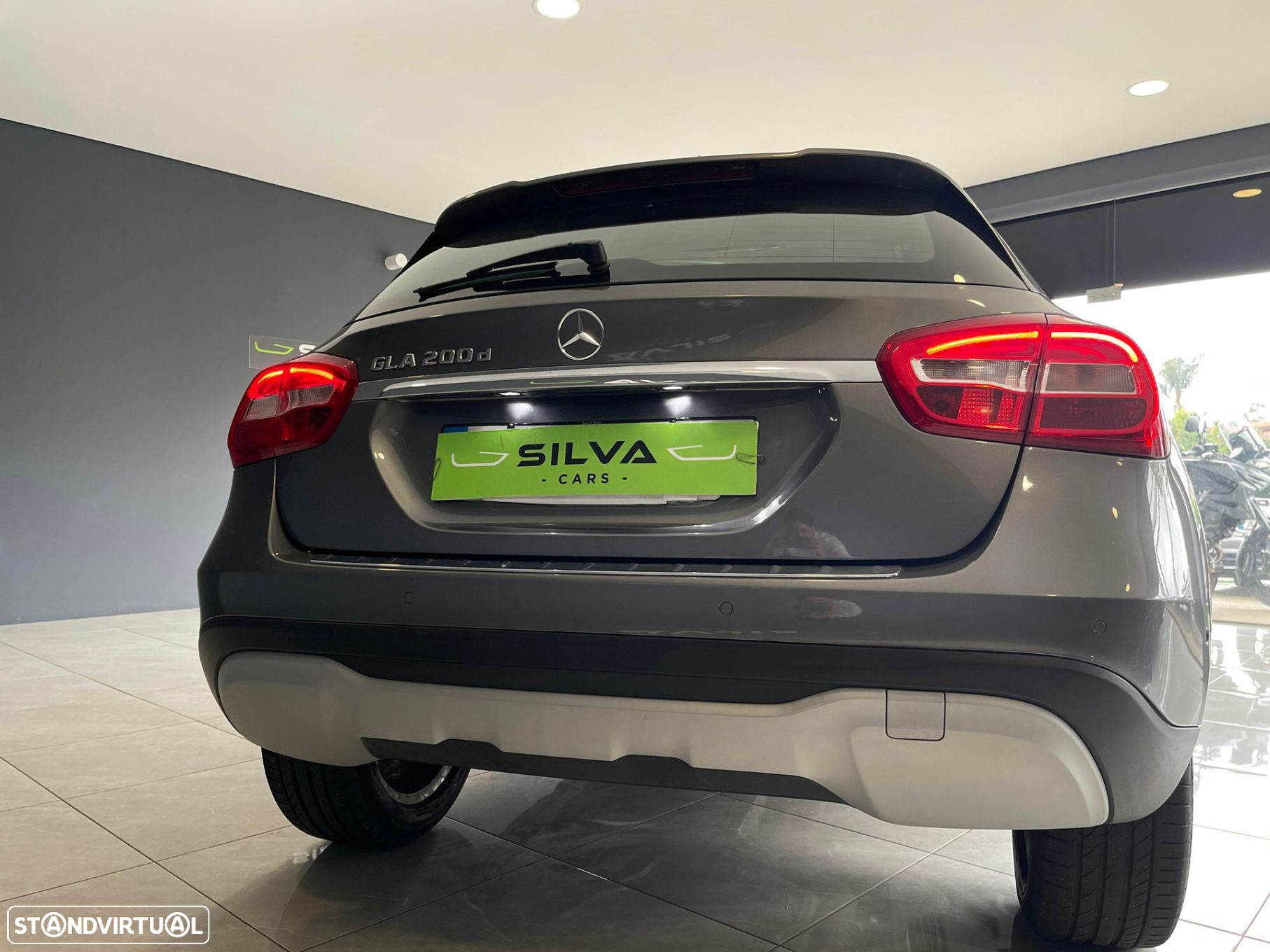 Mercedes-Benz GLA 200 d Urban - 12