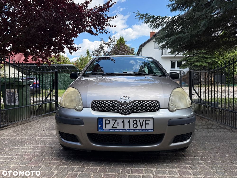 Toyota Yaris - 23