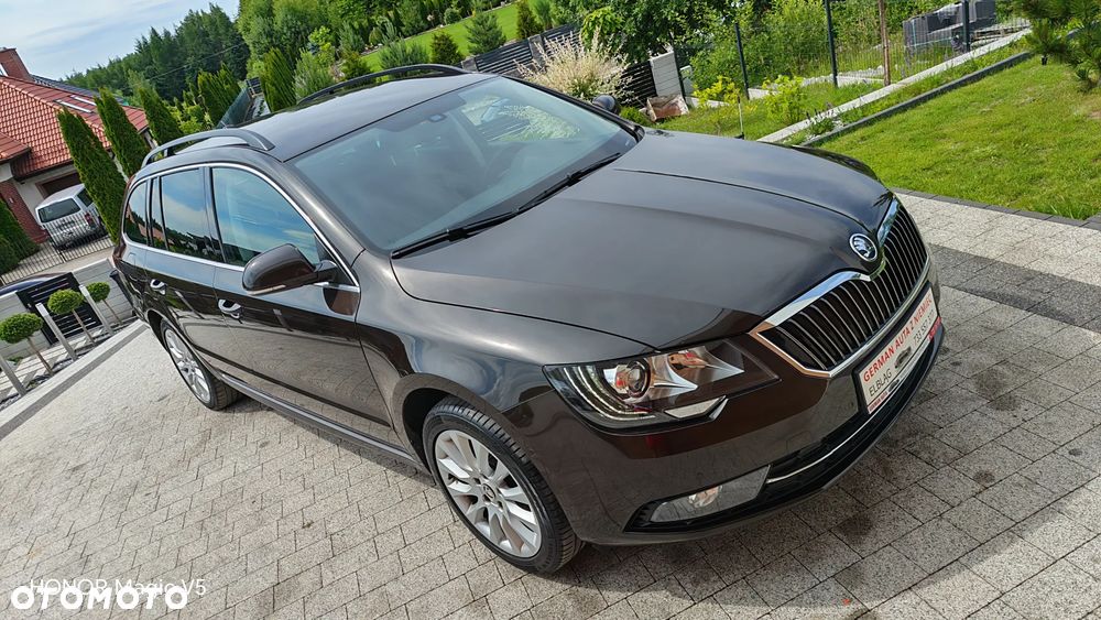 Skoda Superb 2.0 TDI Elegance DSG - 11