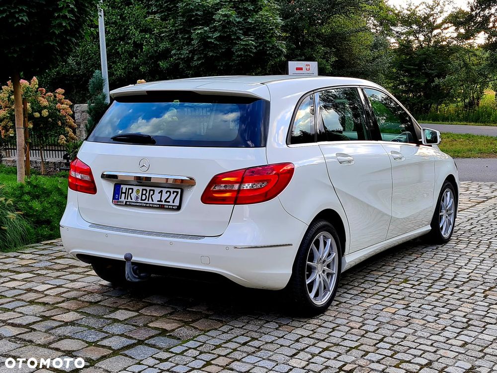 Mercedes-Benz Klasa B 200 7G-DCT AMG Line - 8